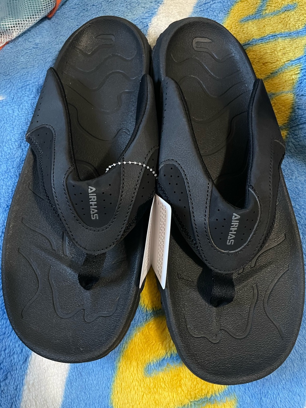 Men’s Black Comfort Flip-Flops - Picture 3 of 6